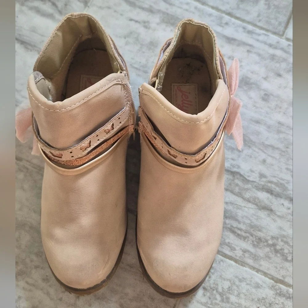 Butterfly Charm Kids Boots - Cream